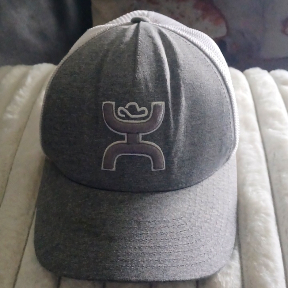 Gray and white Hooey fitted hat